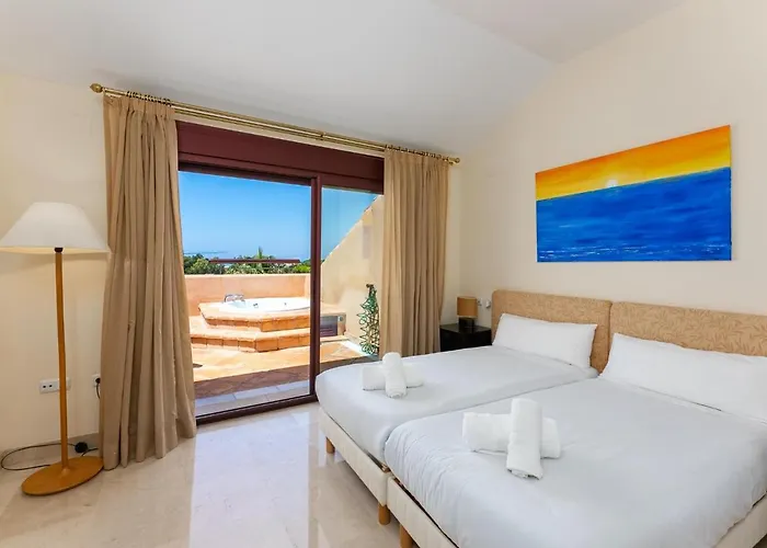 Duplex Penthouse With The Sea Views, Luxury Urbanization 马尔韦利亚